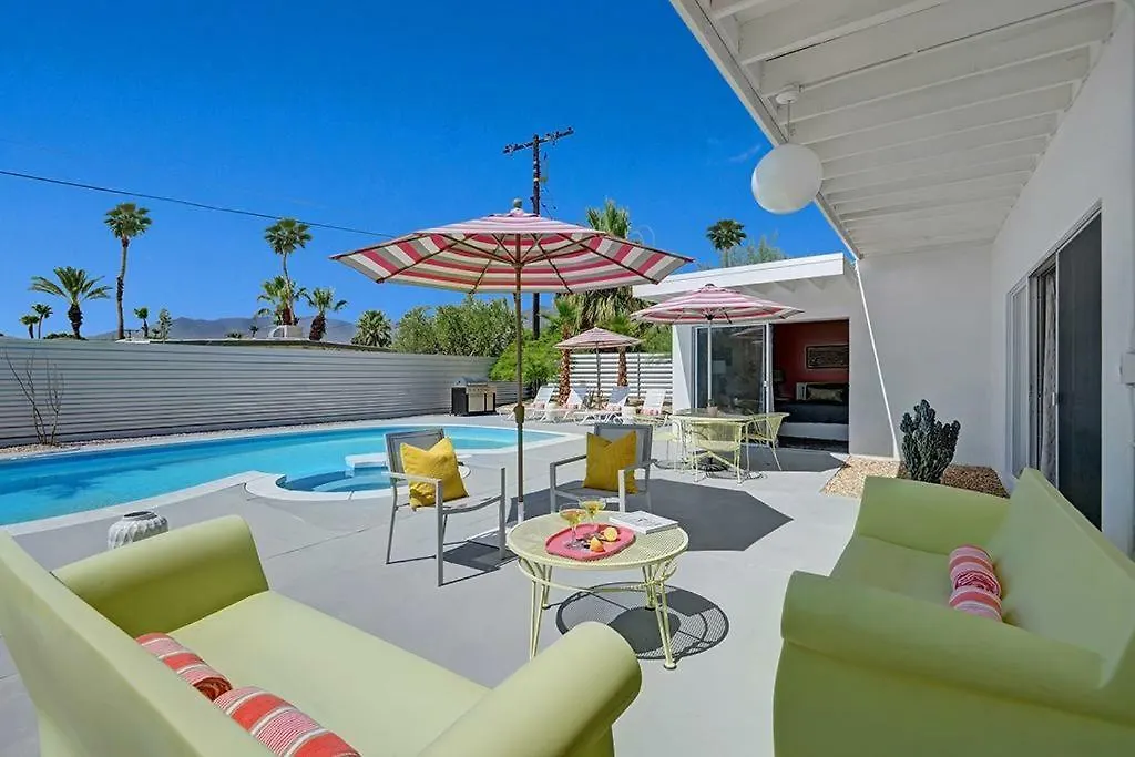 Wexler'S Barbie House Hotel Palm Springs