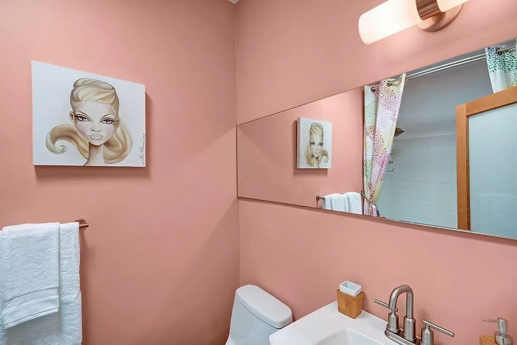 Wexler'S Barbie House Hotel Palm Springs
