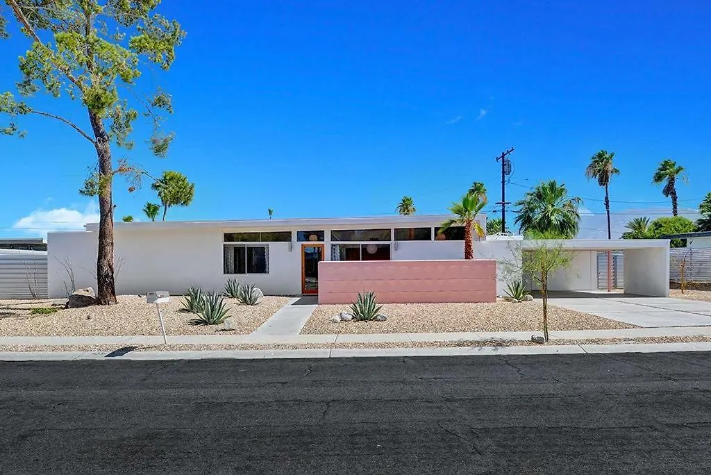 Holiday home Wexler'S Barbie House Hotel Palm Springs